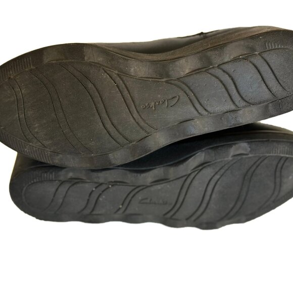 Clarks Wedge Chelsea Ankle Boots Women's 7 M Black Leather Pull On Bootie - Picture 7 of 8